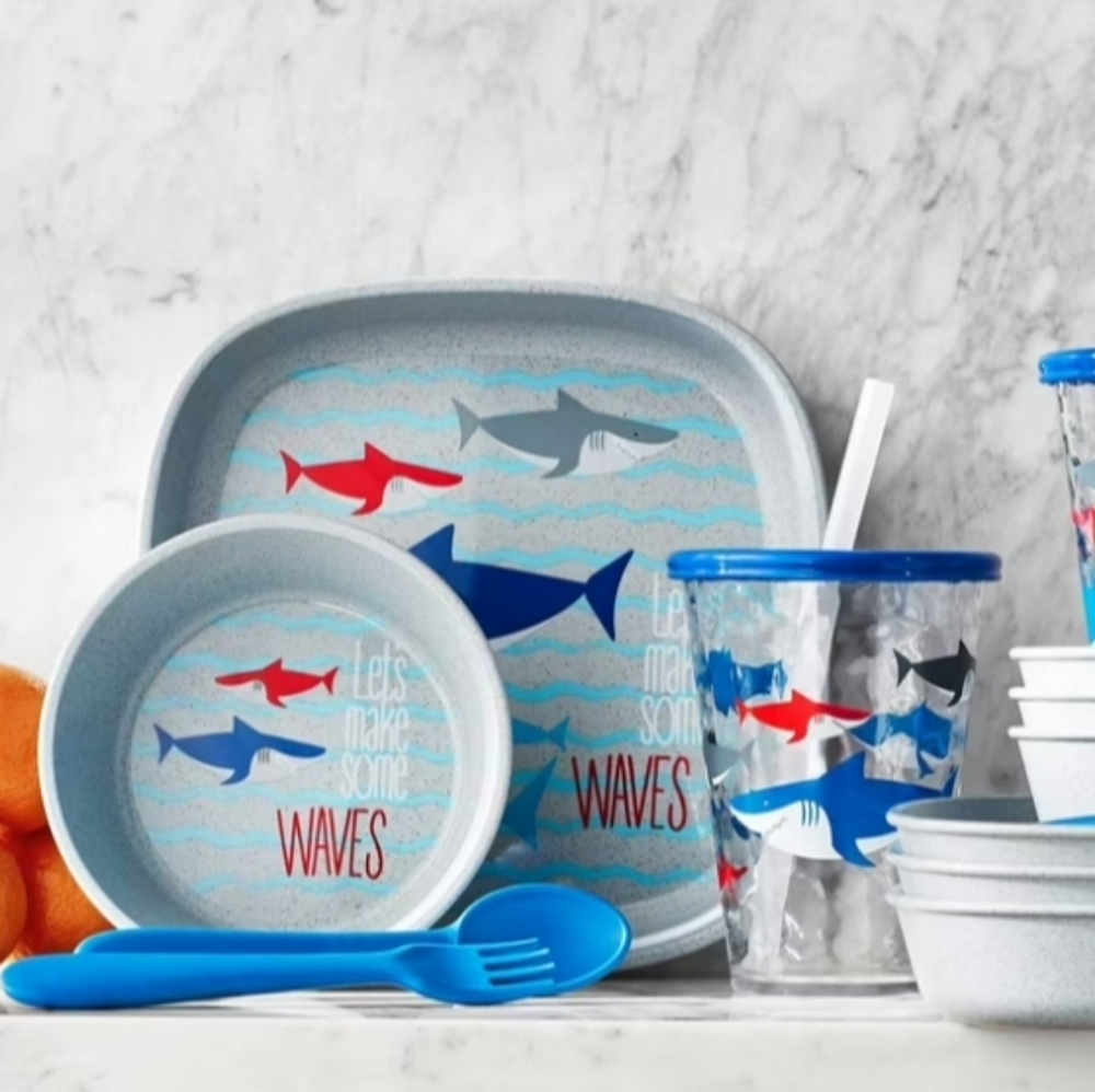 Member's Mark 20-Piece Break-resistant Wheat Straw Kids Dinnerware Set